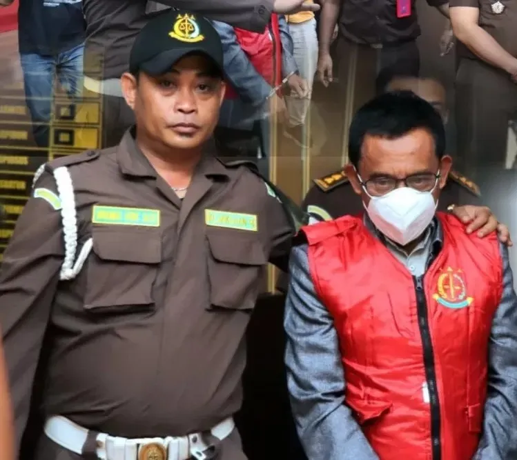 Kejati Maluku Tetapkan Mantan Kadis PUPR Sebagai Tersangka Perkara Dugaan Korupsi  Pembangunan Sarpras di Pulau Haruku
