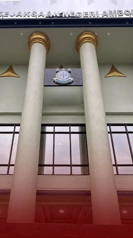 Gedung Kantor Kejari Ambon