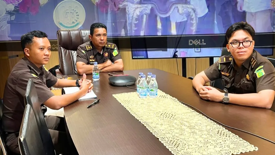 Kejari Ambon Tetapkan 2 Tersangka Perkara Korupsi Tata Kelola Keuangan PT Dok dan Perkapalan Waiame