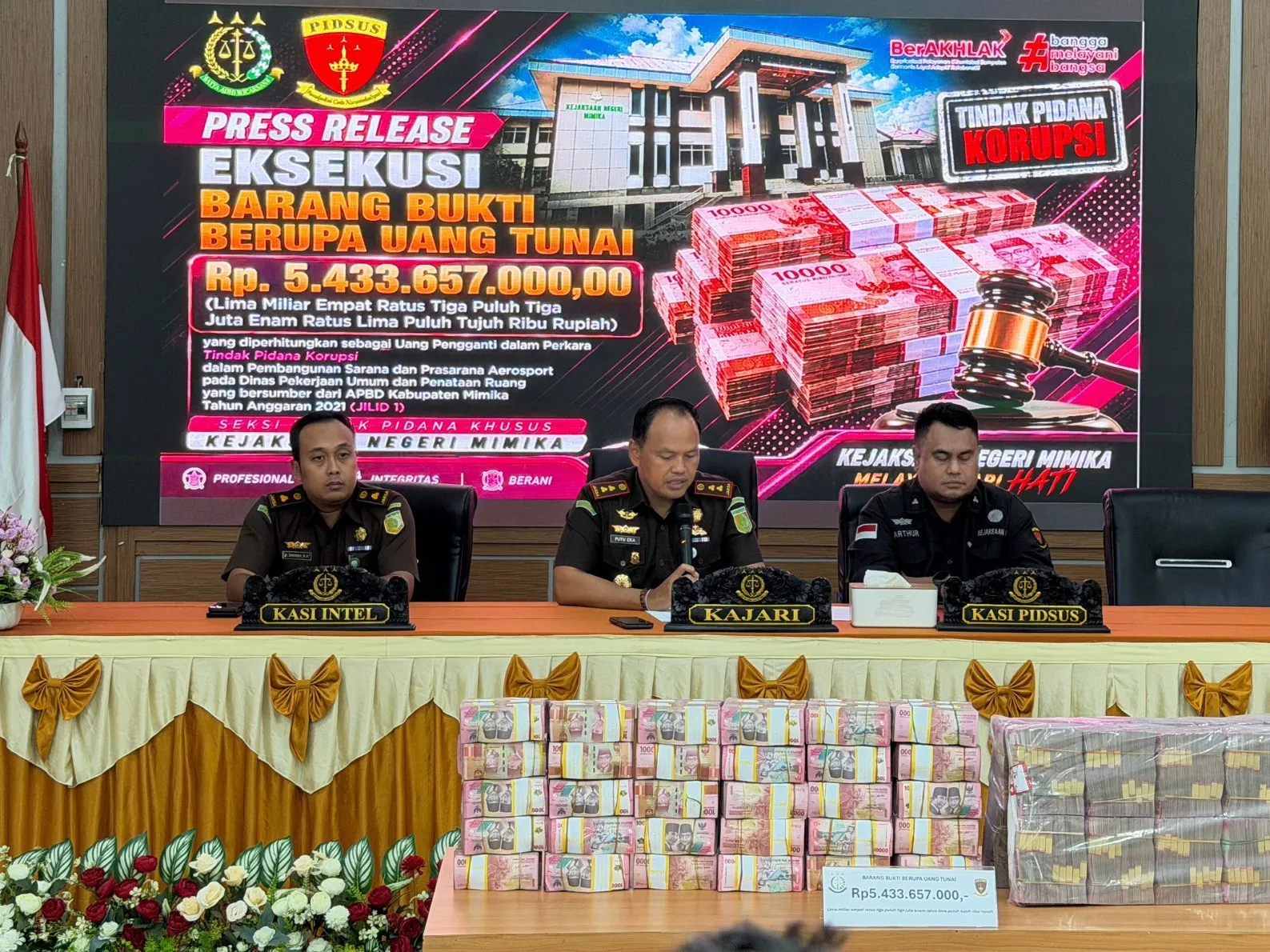Kejari Mimika Eksekusi Uang Pengganti Rp5,43 Miliar dari Perkara Korupsi Proyek Aerosport
