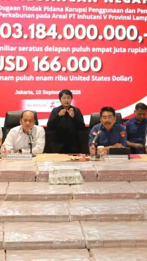 Penyidik JAM PIDSUS Terima Penyerahan Penitipan Kerugian Negara Rp1 Triliun Perkara Pemanfaatan Kawasan Hutan untuk Perkebunan PT PSMI