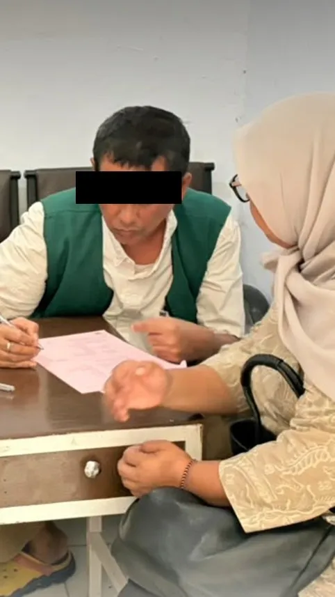 Kejati Sumbar Laksanakan Tahap II terhadap 3 Perkara Dugaan Tindak Pidana Korupsi, 9 Tersangka Menanti Persidangan