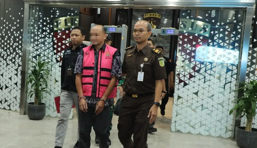 Penyidik menahan tersangka perkara komoditas nikel