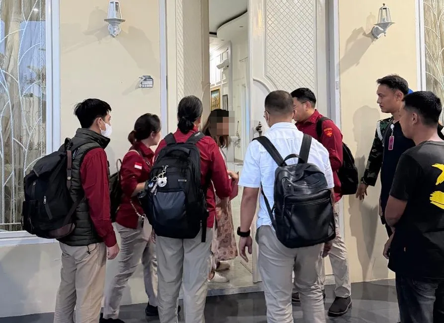 Tim Penyidik JAM PIDSUS Geledah Kantor CCM dan Rumah 2 Mantan Pejabat Kaltara Terkait Penyidikan Perkara Pertambangan Batubara