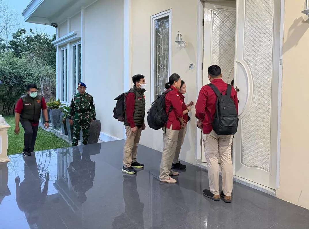Tim Penyidik JAM PIDSUS Geledah Kantor CCM dan Rumah 2 Mantan Pejabat Kaltara Terkait Penyidikan Perkara Pertambangan Batubara