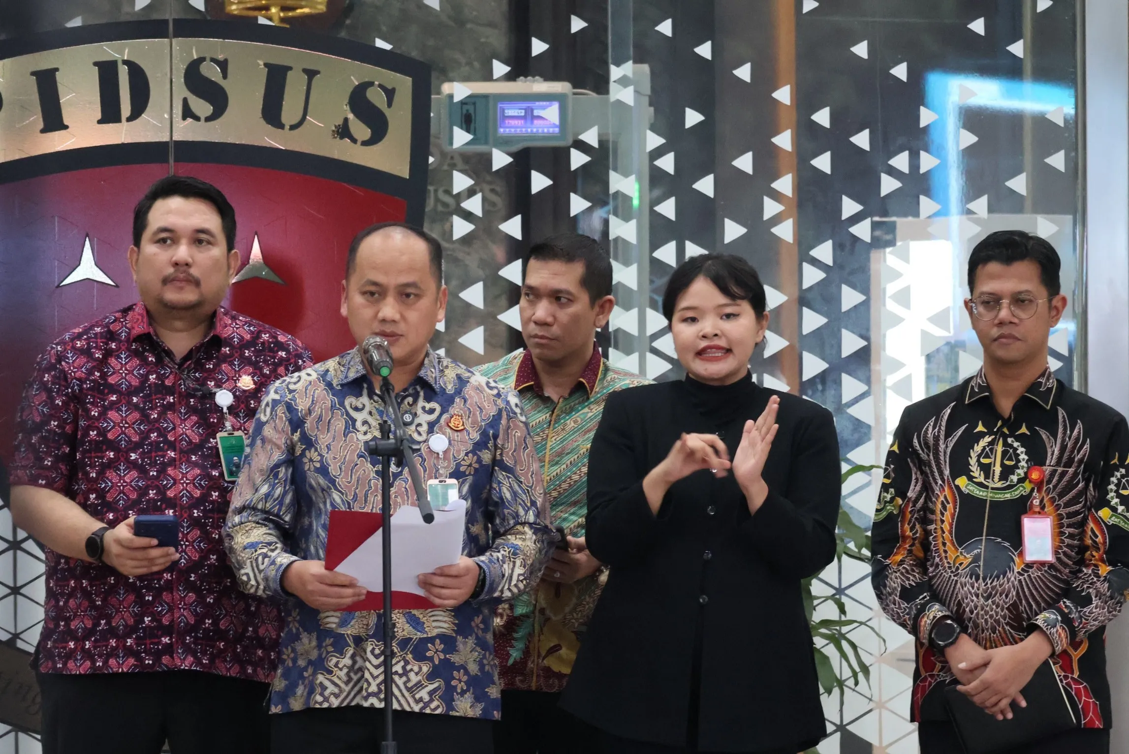 Kejagung Tetapkan PT CNI dan 4 Orang Sebagai Tersangka Perkara Dugaan Korupsi Tata Kelola Komoditas Nikel