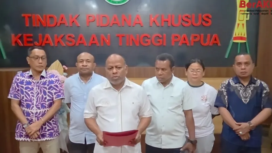 Kejati Papua Geledah Rumah Mantan Sekretaris dan Kantor Sekretariat DPR Papua Terkait Perkara Dugaan Korupsi Perjalanan Dinas