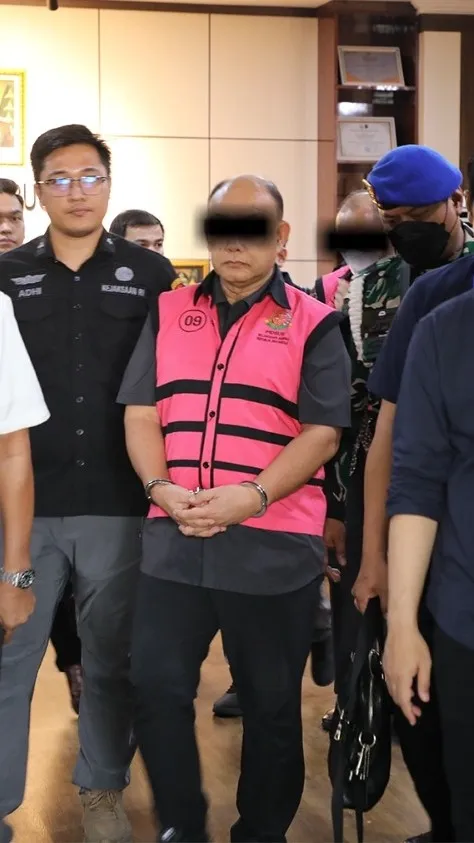 Kejagung Serahkan 6 Tersangka Perkara Tata Kelola MBG di BGN ke Penuntut Umum Kejari Jakarta Pusat