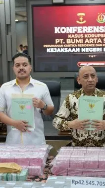 Kejari Karawang Sita Uang Rp42,5 Miliar, 4 Ruko, dan Ratusan Sertifikat HGB dalam Perkara Penyaluran KPR kepada PT BAS