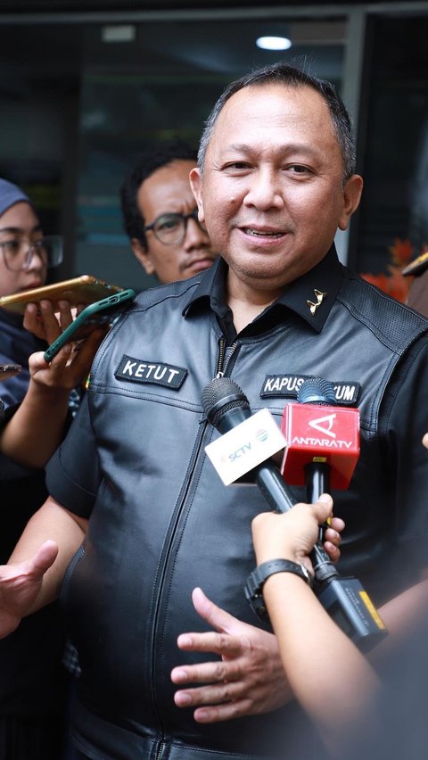 Arus informasi di era digital mengalir deras di berbagai platform. Itulah yang disadari Kepala Pusat Penerangan Hukum Kejaksaan Agung, Dr Ketut Sumedana, yang menekankan peran penting kehumasan sebagai etalase lembaga yang dilihat masyarakat dan media.