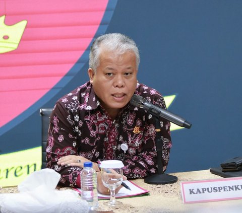 Kejagung menetapkan ZR mantan pejabat MA sebagai tersangka dalam kasus permufakatan jahat suap dan gratifikasi dengan temuan uang Rp920 miliar dan emas 51 Kg