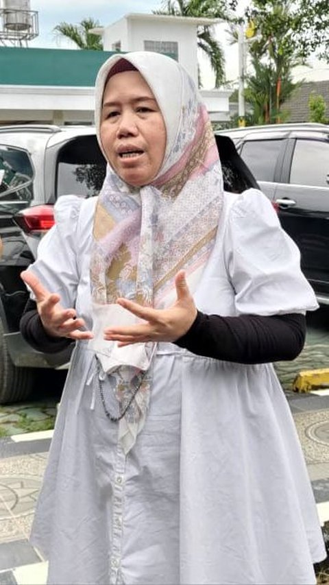 Rosmala dijatuhi hukuman pidana penjara selama 13 tahun, dikurangi masa penahanan, serta denda sebesar Rp2 miliar.