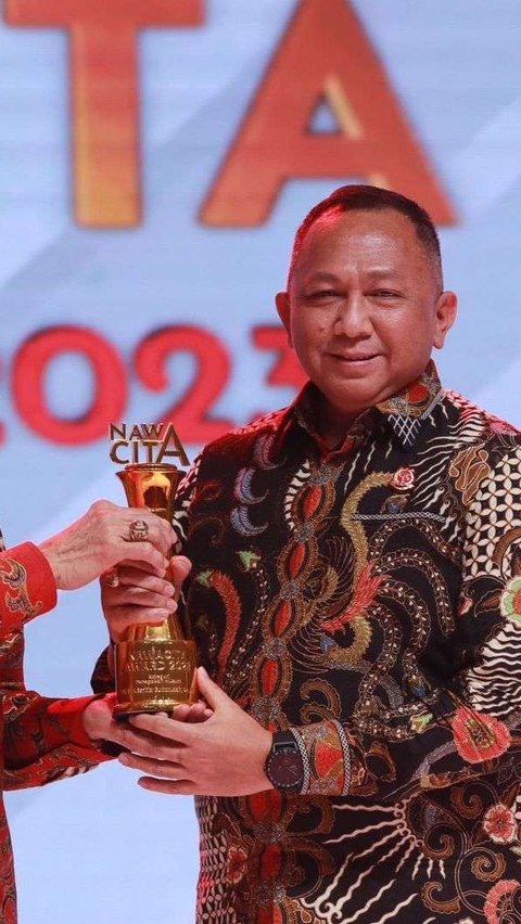 Kapuspenkum terima penghargaan Nawacita Award 2023 mewakili Jaksa Agung ST Burhanuddin