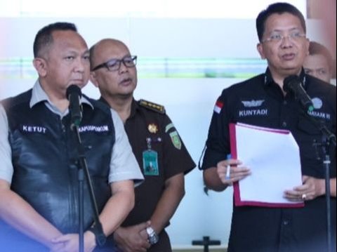 Tim Jaksa Penyidik sampaikan tiga saksi dari PT Antam Tbk diperiksa terkait kasus tindak pidana dugaan korupsi.