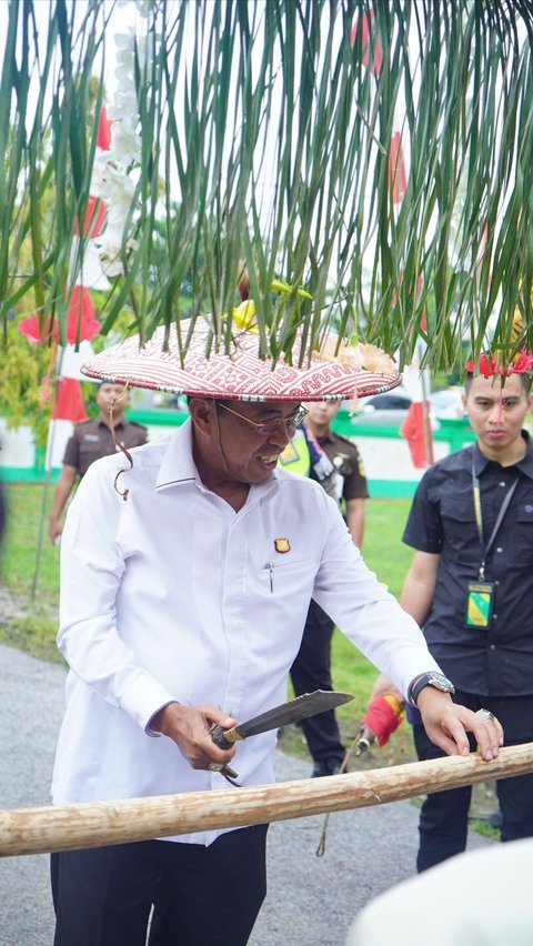 Wakil Jaksa Agung Dr Sunarta mengatakan bahwa Reformasi Birokrasi merupakan salah satu prioritas pembangunan nasional untuk pembenahan dan perbaikan sistem penyelenggaraan pemerintahan.
