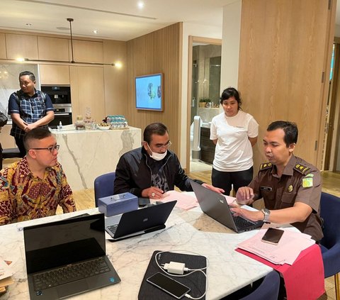 Jaksa geledah rumah HM di Jakarta