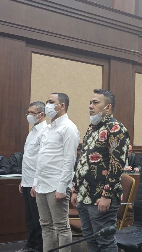 Vonis terhadap delapan terdakwa kasus tindak pidana korupsi pertambangan ore nikel pada wilayah Izin Usaha Pertambangan (IUP) PT. Antam Tbk di Blok Mandiodo, Sulawesi Tenggara, telah dibacakan oleh majelis hakim Pengadilan Tindak Pidana Korupsi pada Pengadilan Negeri Jakarta Pusat, Kamis 25 April 2024.