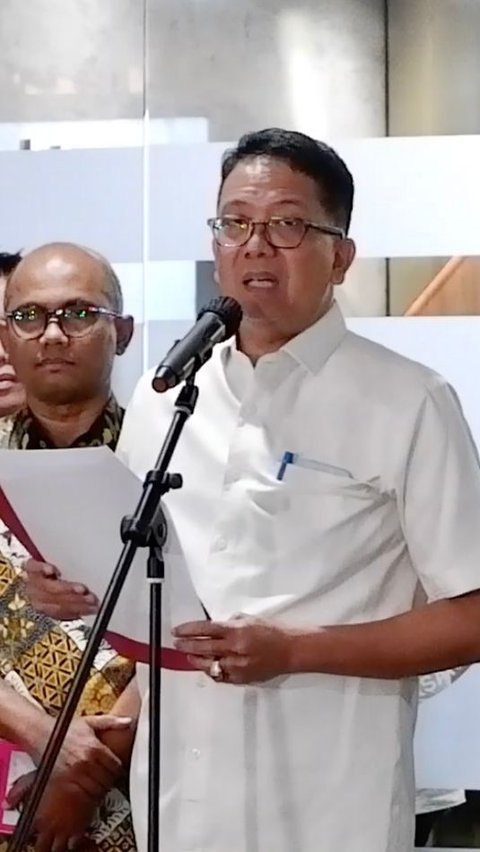 Direktur Penyidikan pada JAM PIDSUS, Kuntadi, saat mengumumkan lima tersangka baru kasus dugaan korupsi tata niaga timah