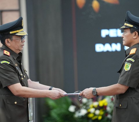 Jaksa Agung Lantik Kajati dan Pejabat Eselon II: Jabatan Bisa Jadi Berkah atau Hukuman, Tergantung Niatnya