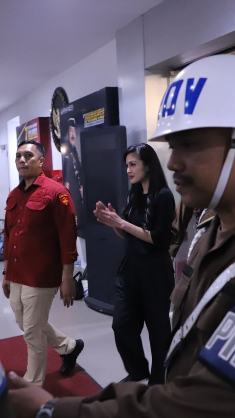 Tim Jaksa Penyidik pada Direktorat Penyidikan Jaksa Agung Muda Bidang Tindak Pidana Khusus (JAM PIDSUS) memeriksa dua tersangka dan sebelas saksi terkait perkara dugaan tindak pidana korupsi pengelolaan tata niaga komoditas timah di wilayah Izin Usaha Pertambangan (IUP) di PT Timah Tbk tahun 2015 sampai dengan 2022, Rabu 15 Mei 2024.