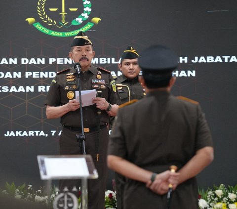 Jaksa Agung melantik Kaban Diklat Kejaksaan RI Dr. Rudi Margono, S.H., M.Hum.