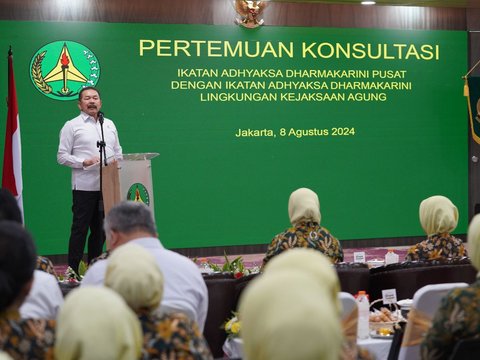 Jaksa Agung ST Burhanuddin Dorong Anggota IAD untuk Aktif dan Responsif Berikan Kontribusi Nyata