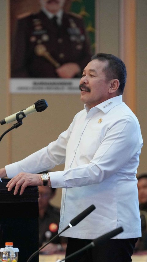 Jaksa Agung ST Burhanuddin berpesan calon jaksa untuk menjaga nama baik dan pencapaian Kejaksaan RI sebagai lembaga penegak hukum paling dipercaya masyarakat