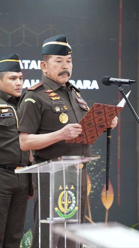 Pesan Jaksa Agung Saat Lantik Wakil Jaksa Agung, JAM-Datun, dan 4 Kajati: Bekerjalah dengan Nurani dan Akal Sehat