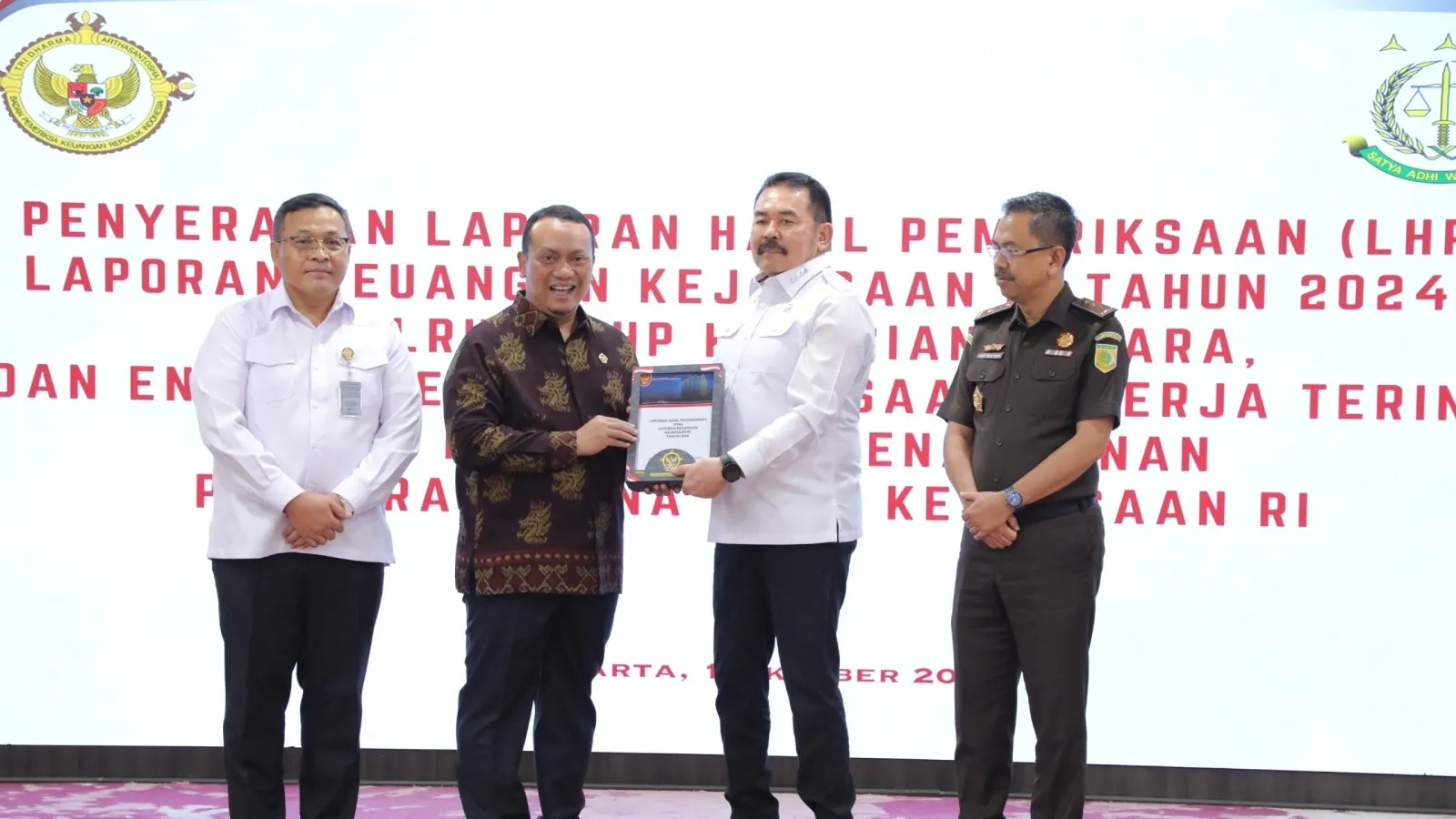 Jaksa Agung ST Burhanuddin menerima LHP dari BPK RI
