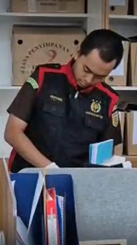 Kejari Tanjung Perak Geledah Kantor PT Pelindo Regional 3 dan PT APBS Terkait Perkara Proyek Kolam Pelabuhan