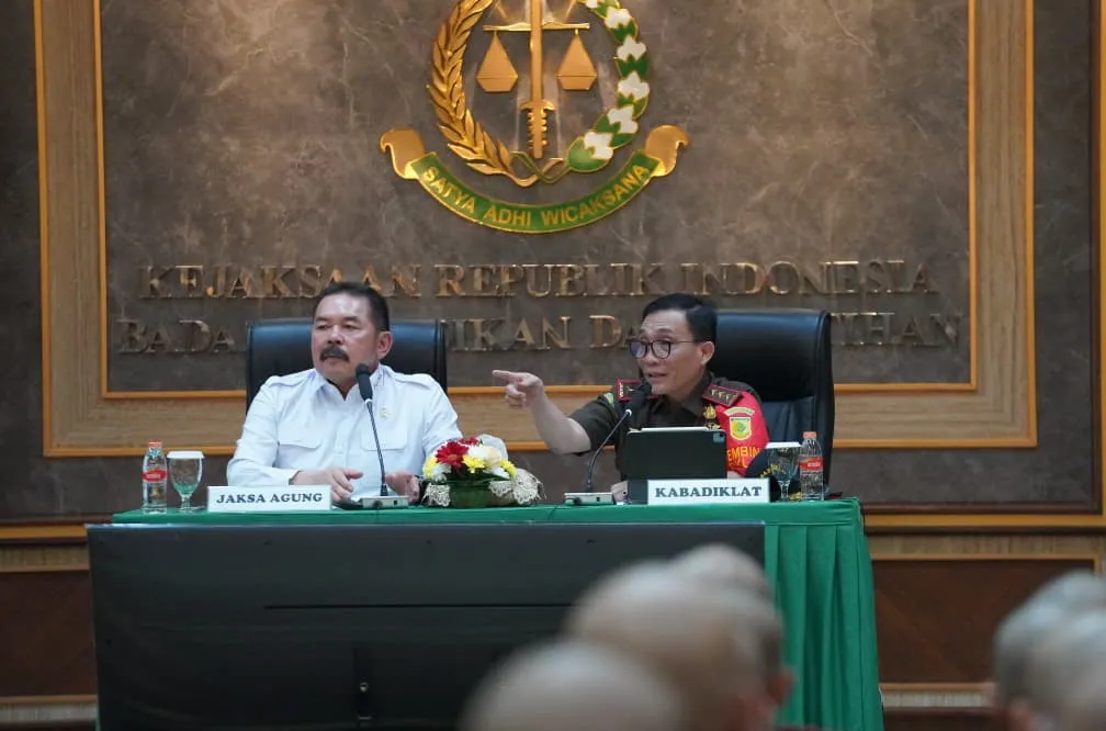 Ceramah Pembekalan di PPPJ Angkatan ke-82 Gelombang II 2025, Jaksa Agung:  Saya Butuh Jaksa yang Cerdas, Berintegritas dan Bermoral