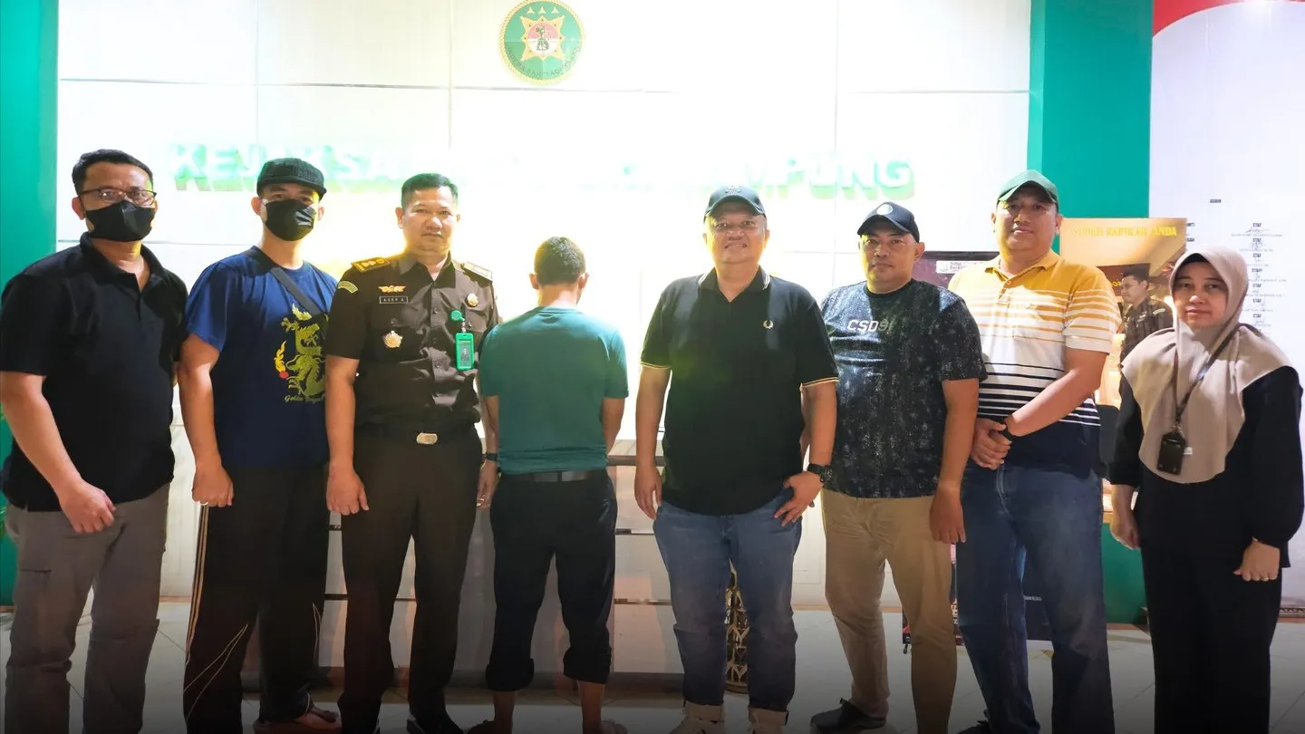 10 Tahun Kabur, Buronan Terpidana Kasus Korupsi Dana SPP Program PNPM Ditangkap Tim Tabur Kejati Lampung