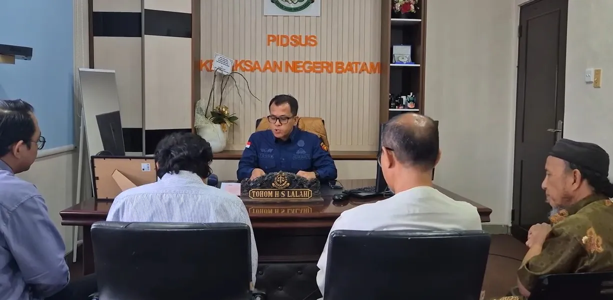 Kejari Batam Tetapkan 4 Tersangka Perkara Korupsi Penutupan Asuransi Aset PT. Persero Batam