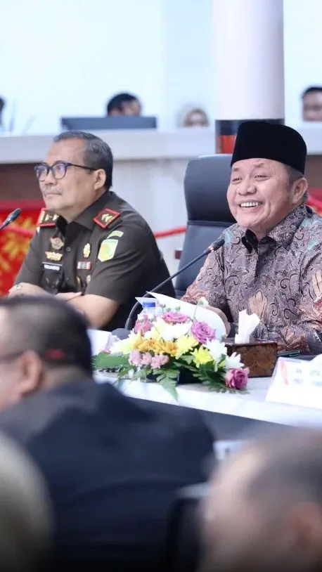 Kajati Sumsel Dr Yulianto, S.H., M.H. dan Gubernur Sumsel H. Herman Deru, S.H., M.H