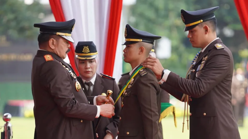Jaksa Agung RI, ST Burhanuddin menutup PPPJ Angkatan ke-82 Gelombang II Tahun 2025 pada Rabu, 22 Oktober 2025