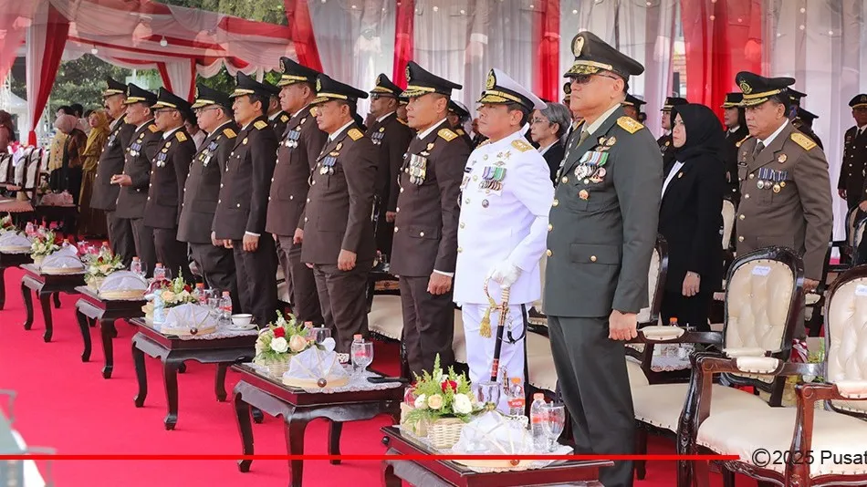 Jaksa Agung RI, ST Burhanuddin menutup PPPJ Angkatan ke-82 Gelombang II Tahun 2025 pada Rabu, 22 Oktober 2025