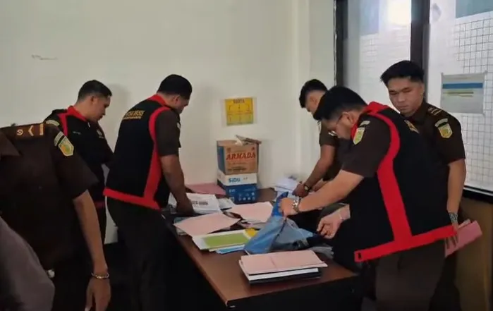 Kejari Tual gelar penggeledahan perkara dugaan korupsi