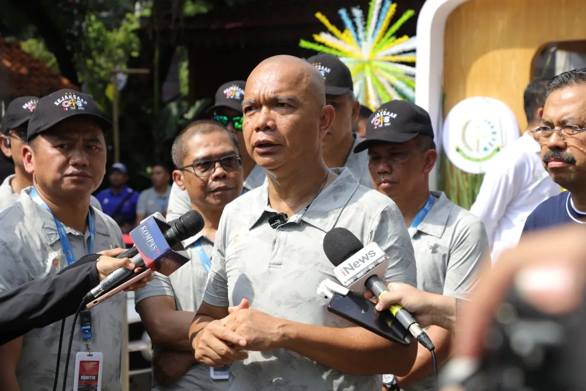 JAM-Intel Reda Manthovani saat memberikan keterangan pers, Minggu, 26 Oktober 2025
