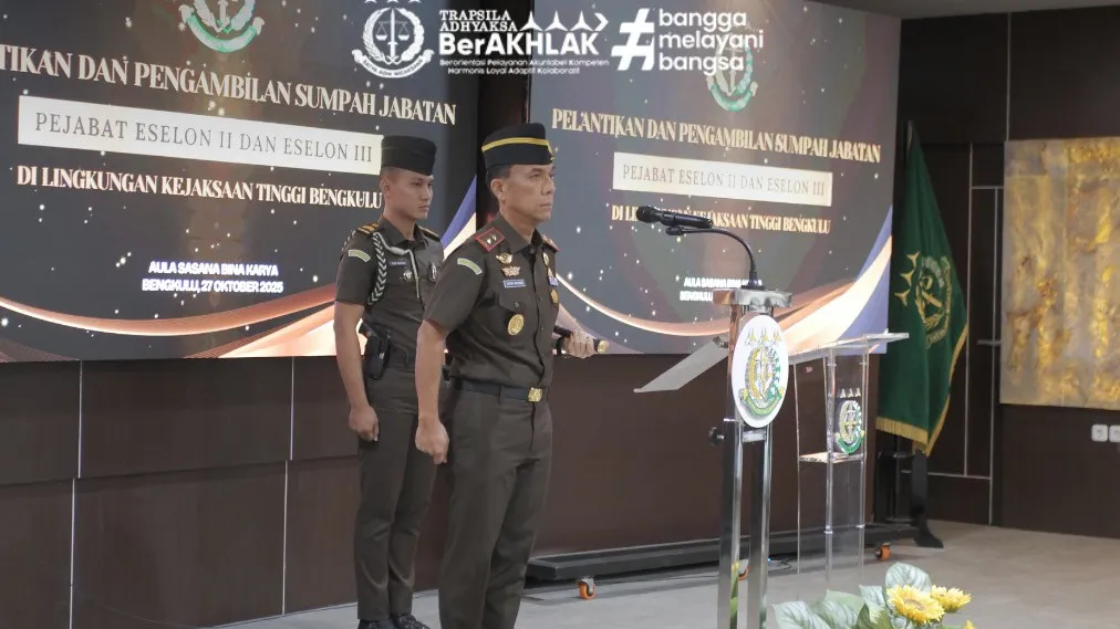 “Mari kita jaga semangat kebersamaan dan terus berkomitmen memberikan pengabdian terbaik demi terwujudnya Kejaksaan yang profesional, berintegritas, dan dipercaya masyarakat,”