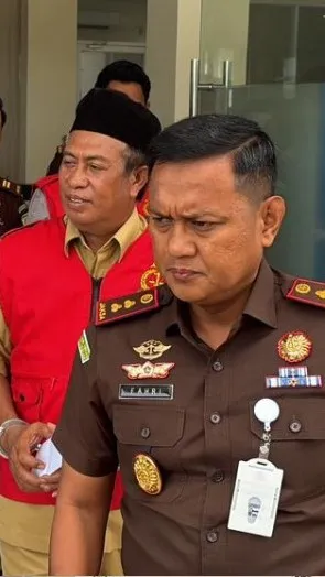 Kejari Halmahera Barat Tetapkan Mantan Sekda dan Kadis DPMPTSP Sebagai Tersangka Proyek Landmark Welcome to Halbar