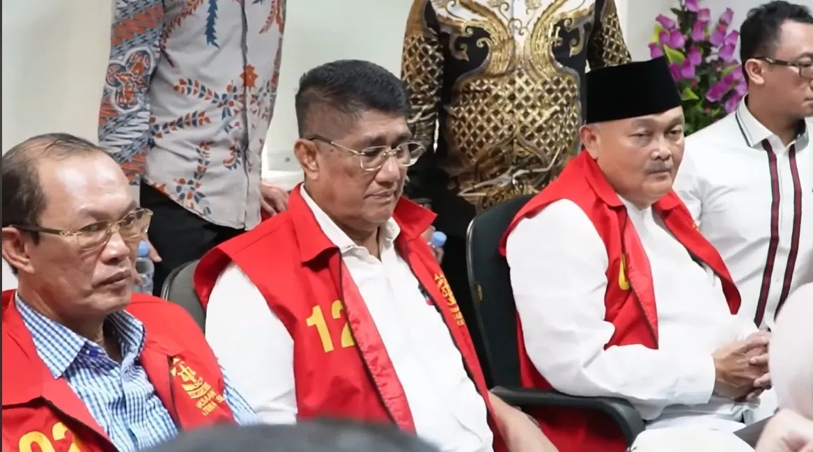 Kejati Sumsel Serahkan 4 Tersangka dan Barang Bukti Perkara Korupsi Pasar Cinde ke JPU Kejari Palembang, 1 Orang Masuk DPO
