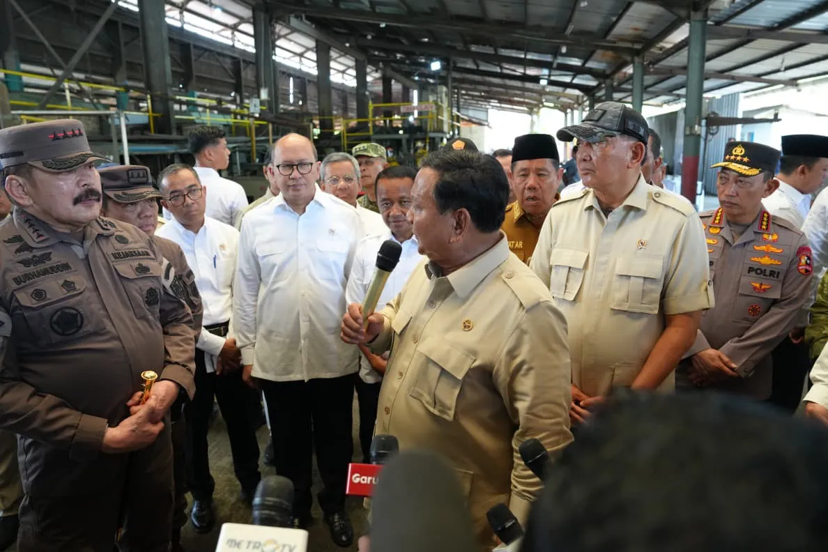 Disaksikan Presiden Prabowo Subianto, Jaksa Agung Serahkan Aset Barang Rampasan Negara Senilai Rp1,45 Triliun ke PT Timah Tbk