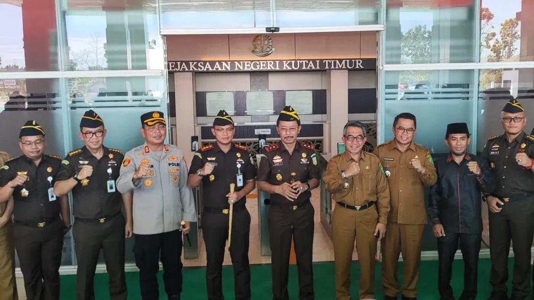 Kajati Kaltim meresmikan kantor baru Kejari Kutai Timur