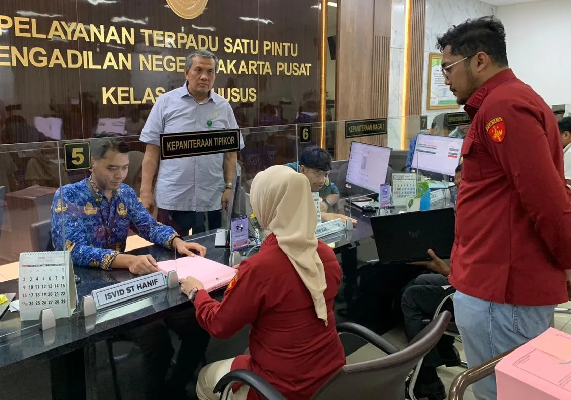 Tunggu Jadwal Persidangan