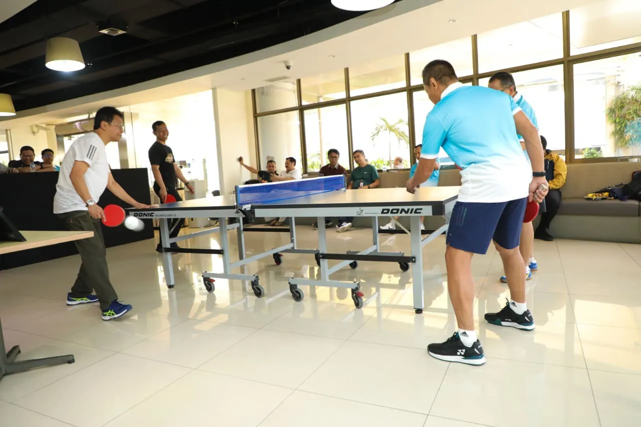 “Hubungan kerja yang bagus dan hubungan kekeluargaan yang baik perlu dibina melalui olahraga atau bentuk kegiatan lainnya,”