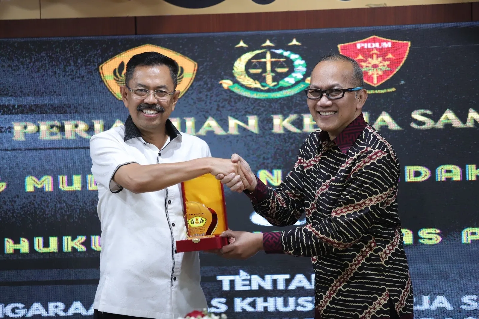 JAM PIDUM dan UNPAD menjalin kerja sama tentang Program Magister Ilmu Hukum Berbasis Proyek Klaster Bidang Ilmu Hukum Pidan