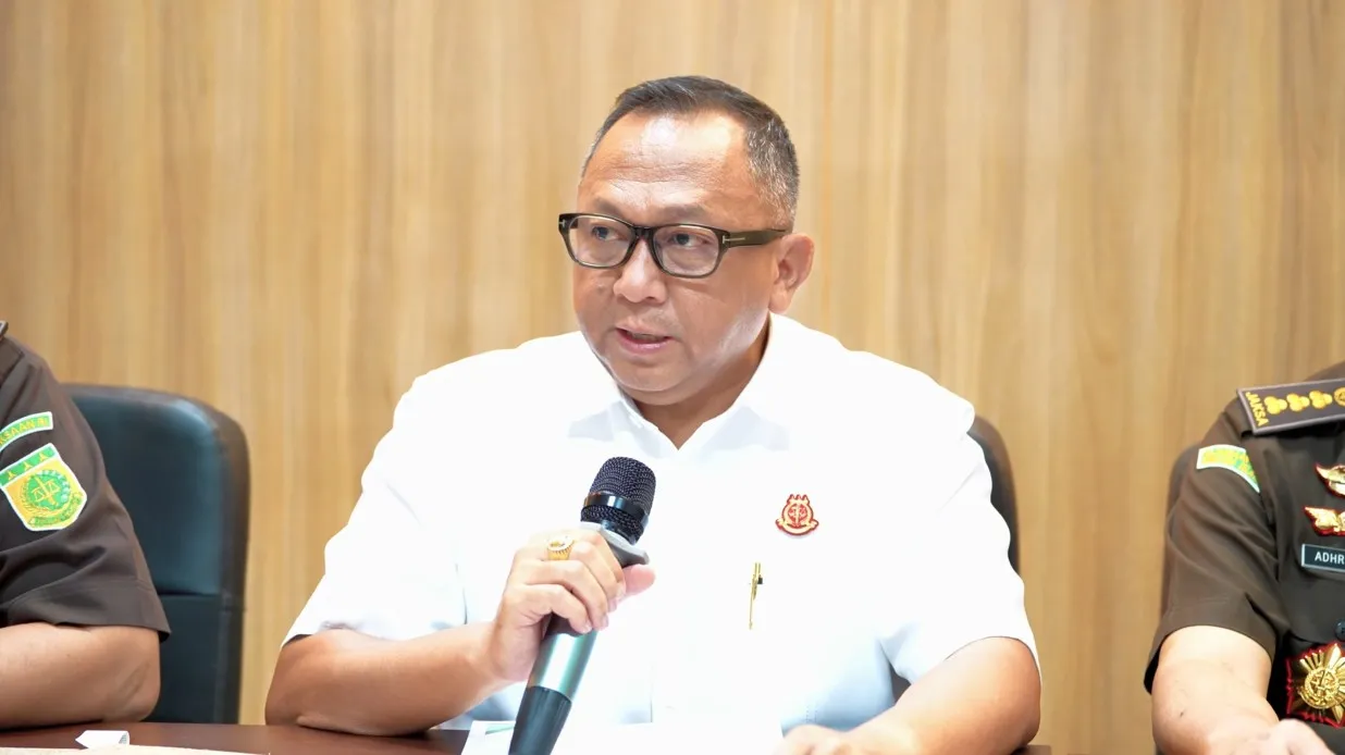 Kajati Sumut Tahan Tersangka WS dalam Perkara Dugaan Korupsi Kredit Bank BUMN kepada PT BSS dan PT SAL