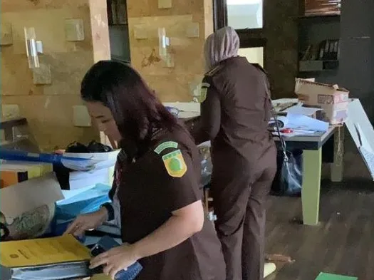 Penyidik Kejati Kalbar Gelar Penggeledahan Terkait Dugaan Korupsi Dana Hibah Rp8 Miliar ke GKE Petra
