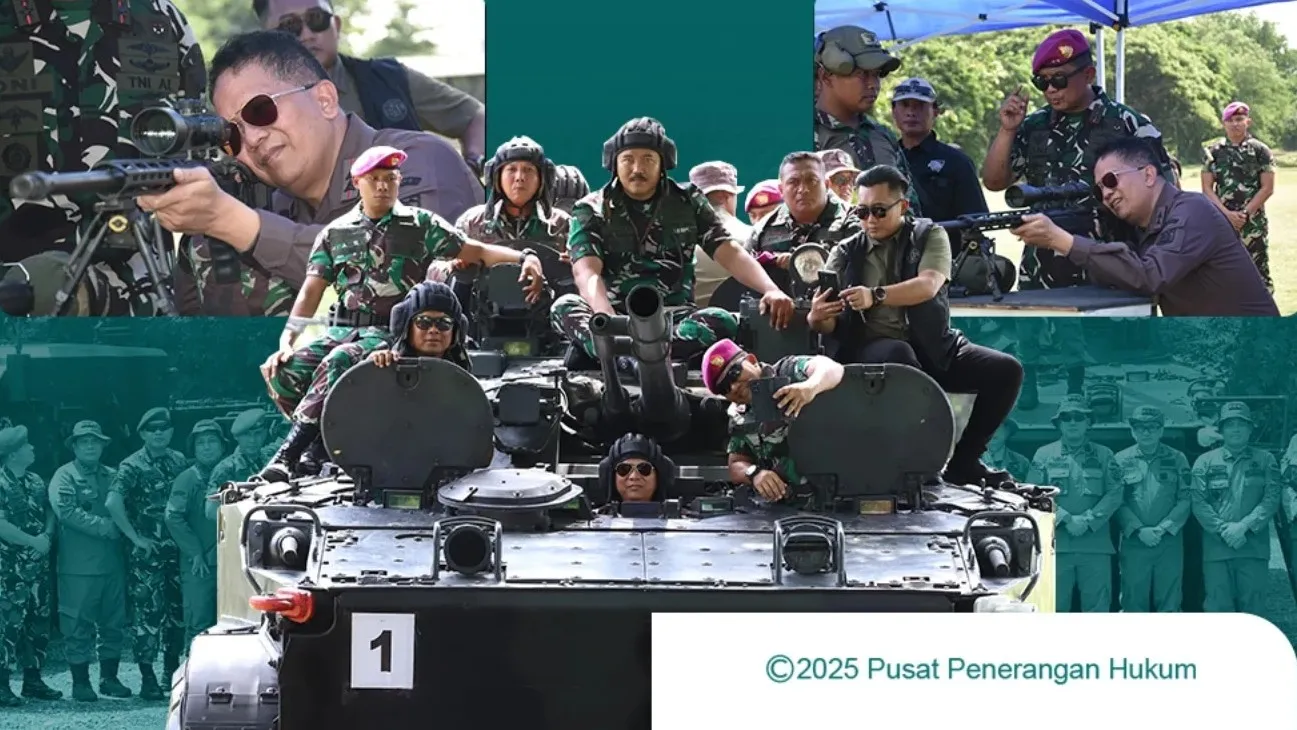 Kajati Jatim Terima Brevet Kehormatan Kavaleri Korps Marinir dari Danpasmar 2 Surabaya