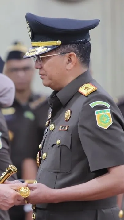 Kajati Jatim, Dr Kuntadi, S.H. M.H